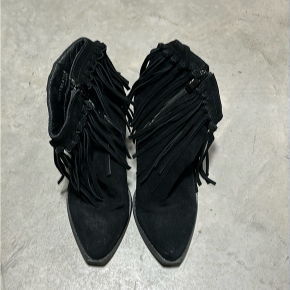Very Volatile‎ Black Fringe Ankle Boots/ Size 8.5 / U-9 - Picture 1 of 8